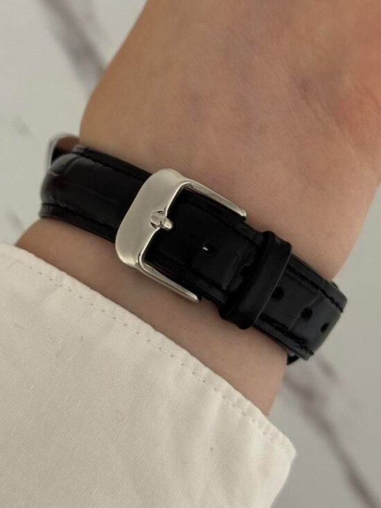 Sku0213 vintage vibe retro silver white watch with black leather strap +gift bag
